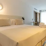 Vacanca 3*
